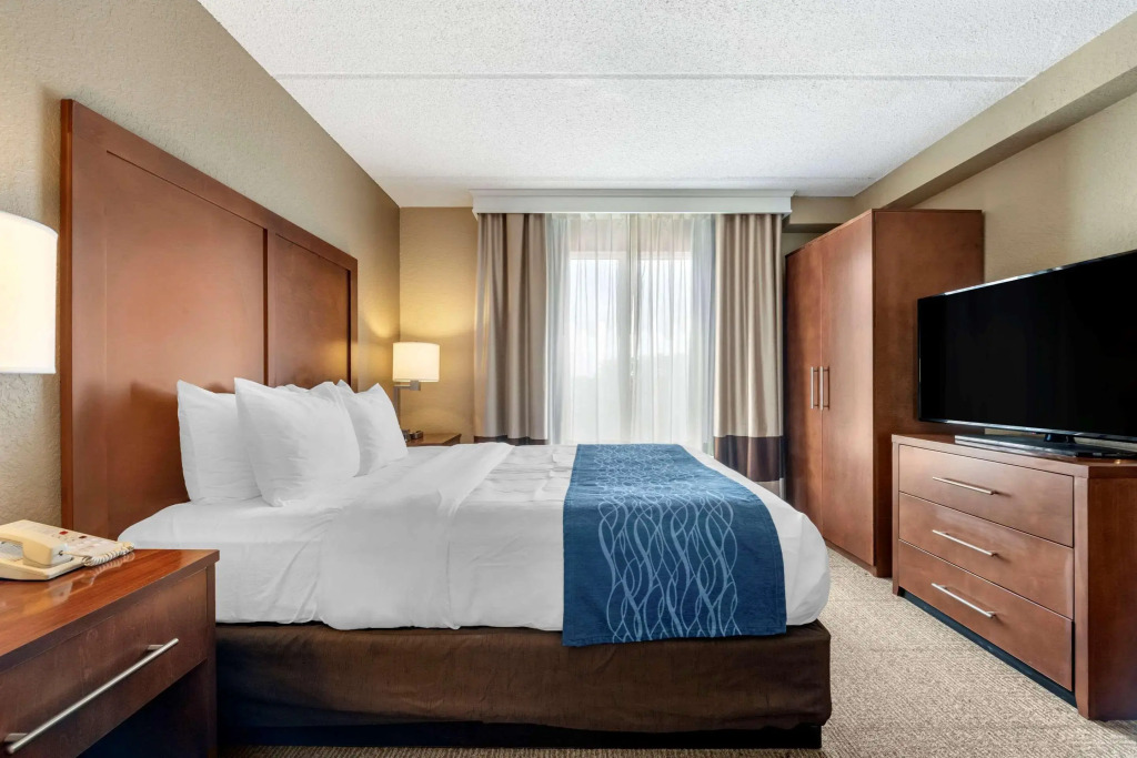 Comfort Inn & Suites Orlando North