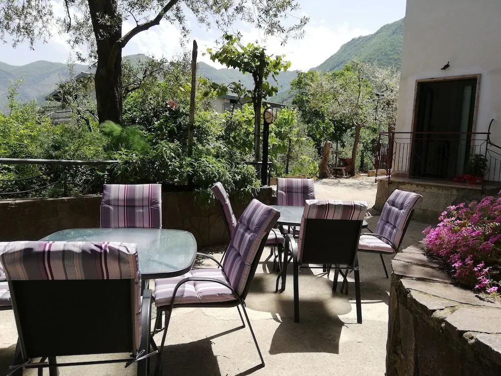 IL GIARDINO (The garden)