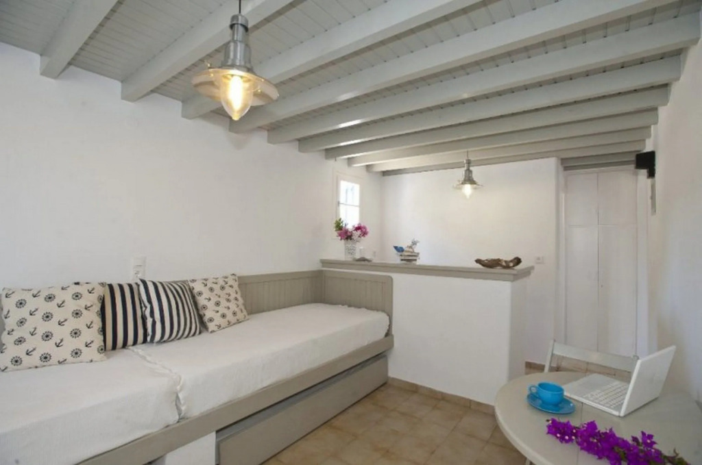 Gryparis Club Apartments