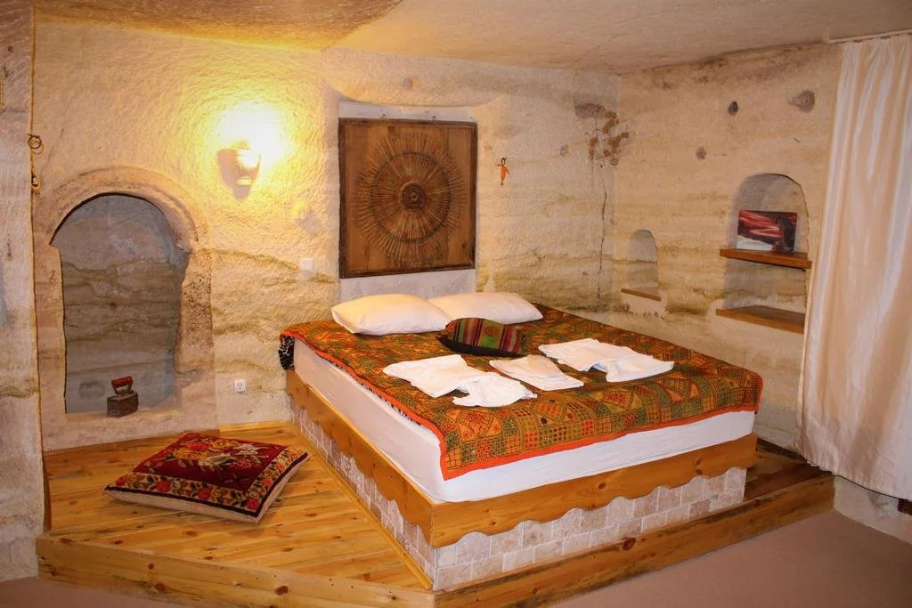 Natureland Cave Hotel