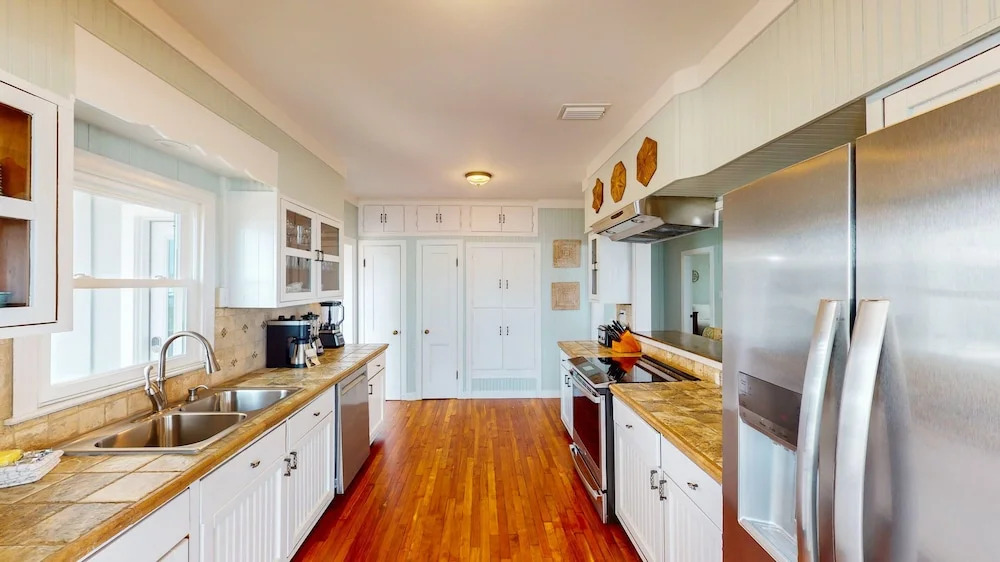 Recently Updated Home w/ Private Pier/boat Slip