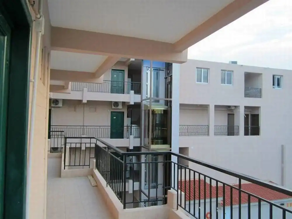 Golden Beach Hotel