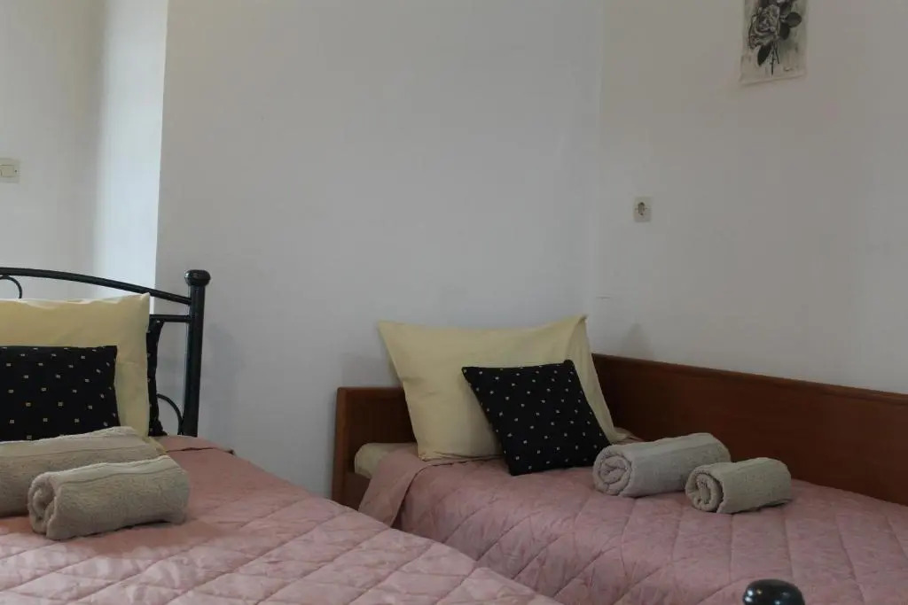 Vakis Apartments 1