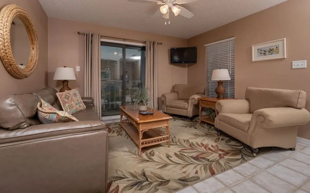 Romar Village 622 2 Bedroom Condo
