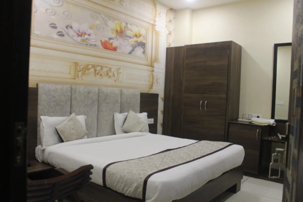 Hotel Karan Residency - 5 Min Walk From Golden Temple