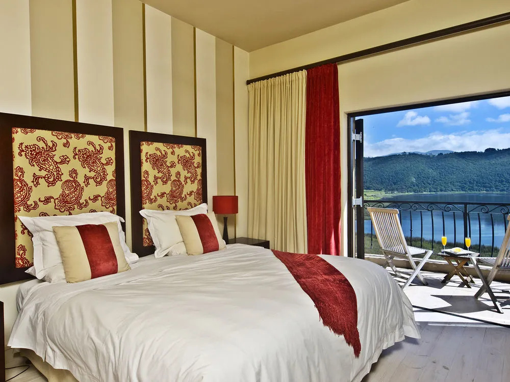 Lodge On The Lake and Wellness Spa
