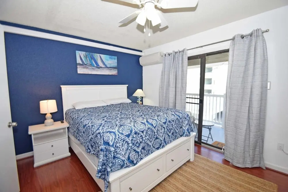 Sea Mark 308 1 Bedroom Condo by RedAwning