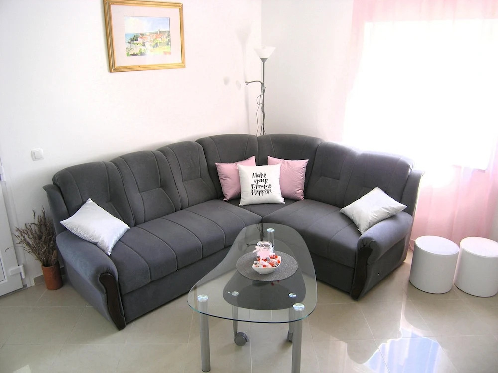 Apartment Ante