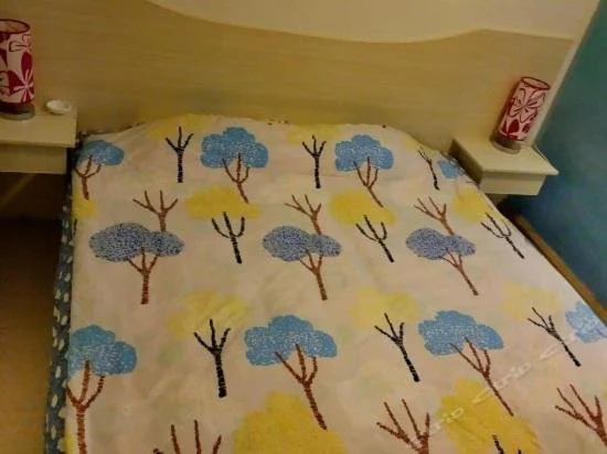Huayin Lotto Hostel