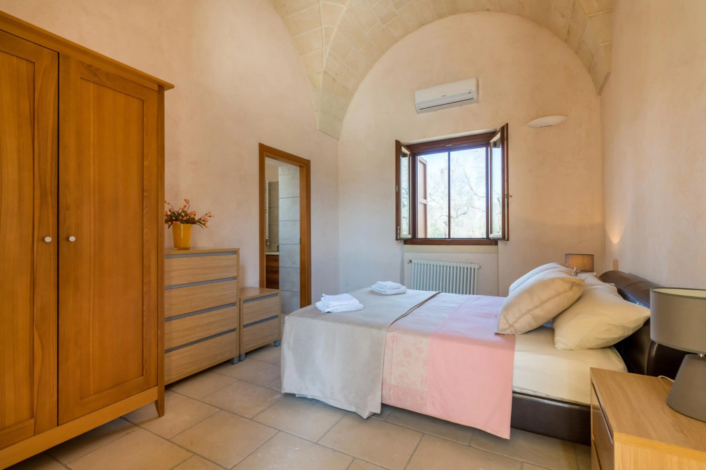 Masseria Le Giare In Carpignano Salentino