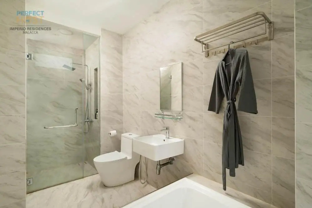 Imperio Residence Seafront by Perfect Host