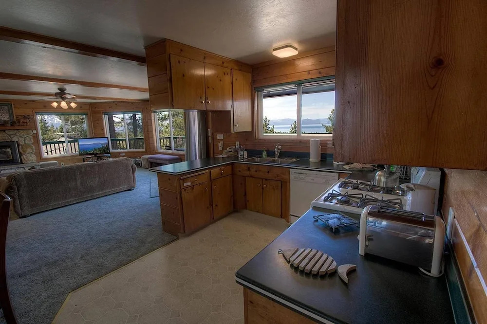 Heavenly Lake View Retreat by Lake Tahoe Accommodations