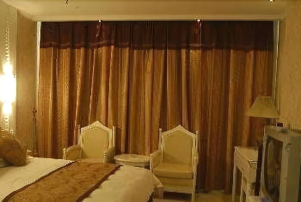 Lou lan Hotel