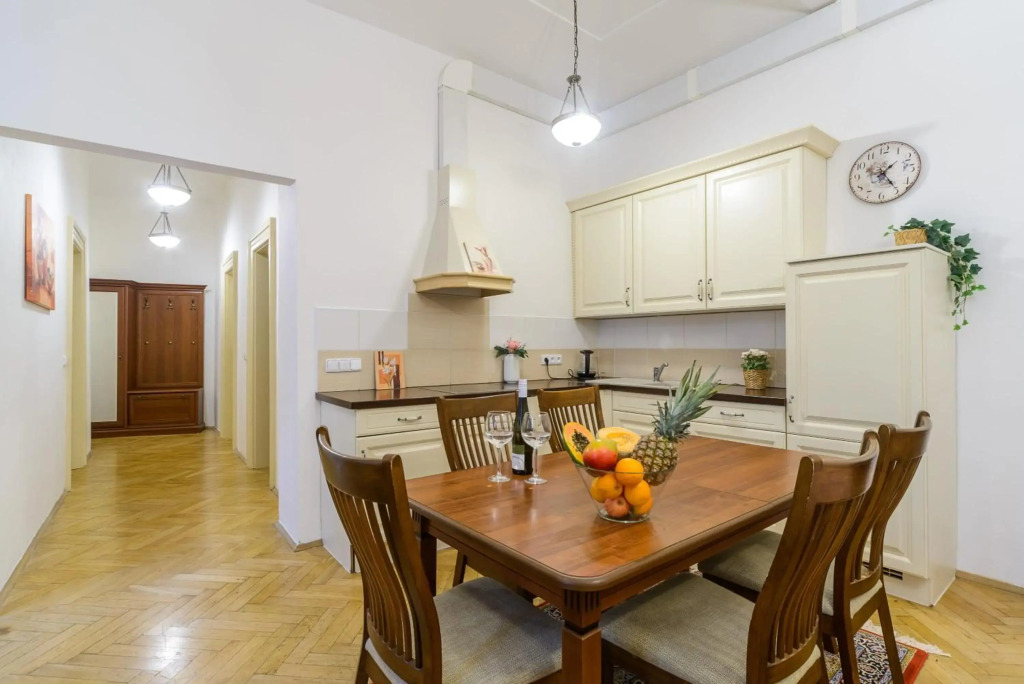 Cozy apartment near Štefánikův most