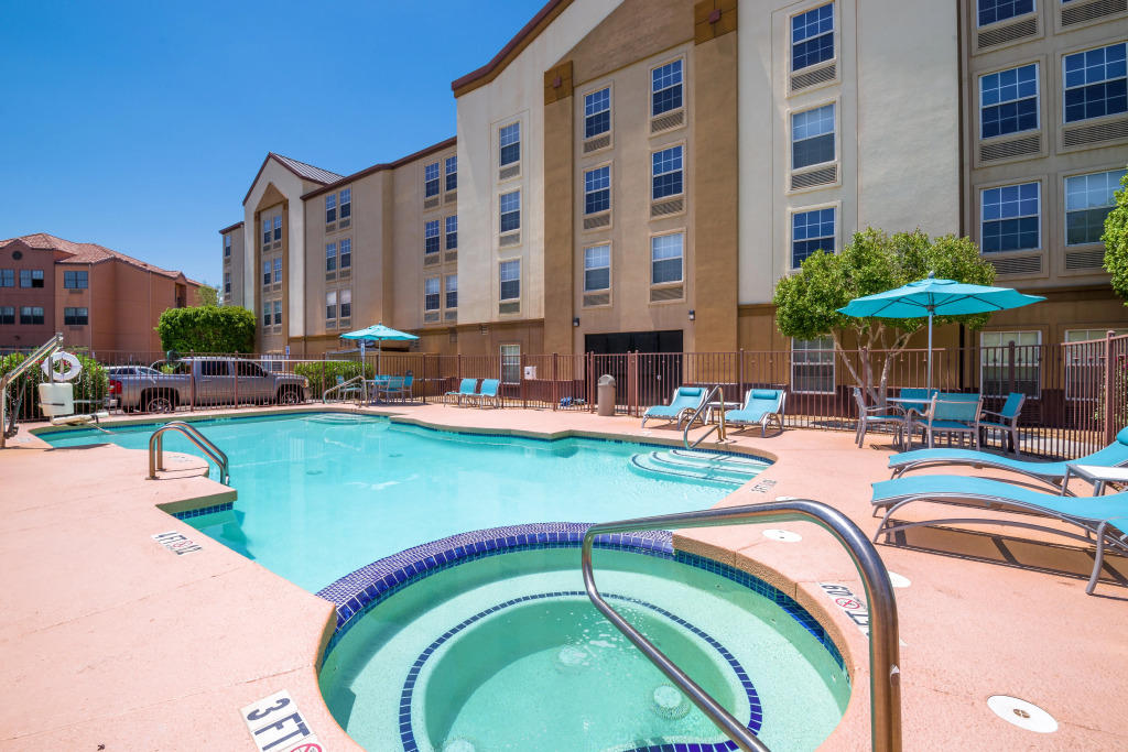 Holiday Inn Express Phoenix-Airport/University Drive by IHG