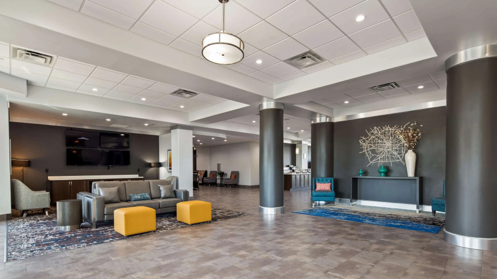 Best Western Plus Roland Inn & Suites