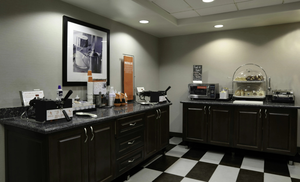 Hampton Inn & Suites Temecula