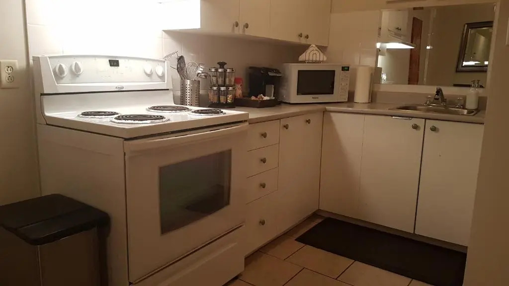 Three-Bedroom Apartment Sweet #6 by Amazing Property Rentals