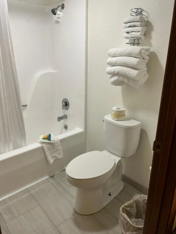 Seven Gables Inn