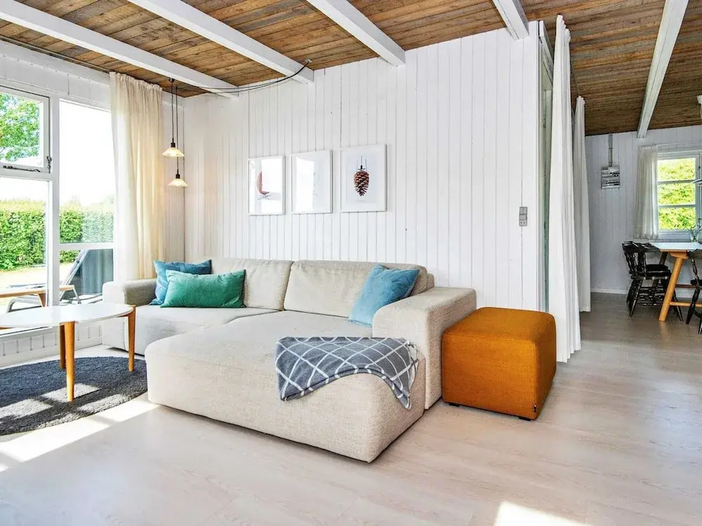 Renovated Waterfront Retreat-By Traum