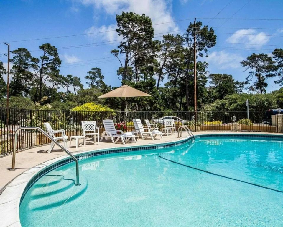 The Inn at 1252 Monterey