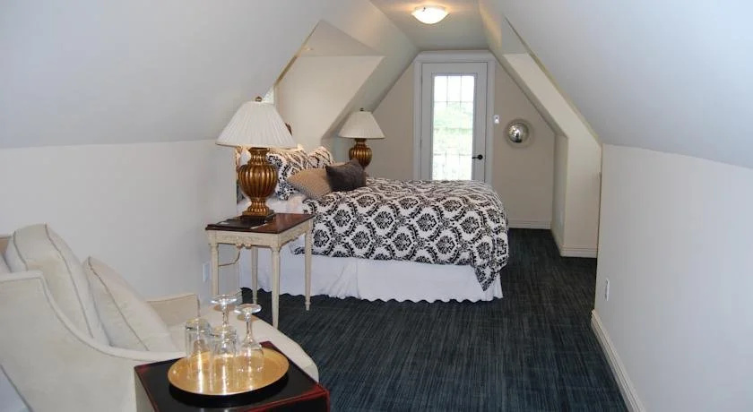 The Doctor's House Inn & Spa