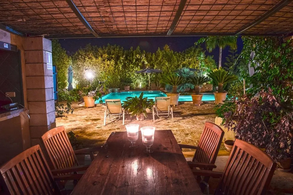 Agroturisme Fincahotel Can Bessol
