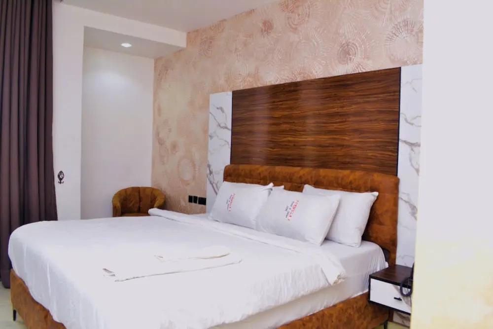 Formula 2 Hotel