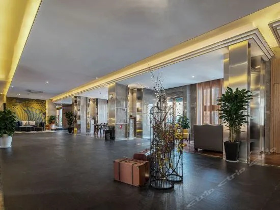 Kunming Manyan·V Hotel (Kunming Gymnasium Yunda Hospital)