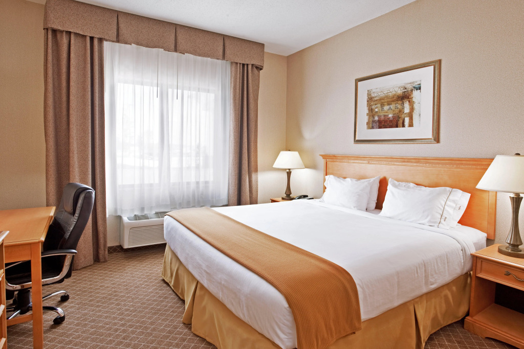 Holiday Inn Express Hotel & Suites Chesterfield - Selfridge Area by IHG
