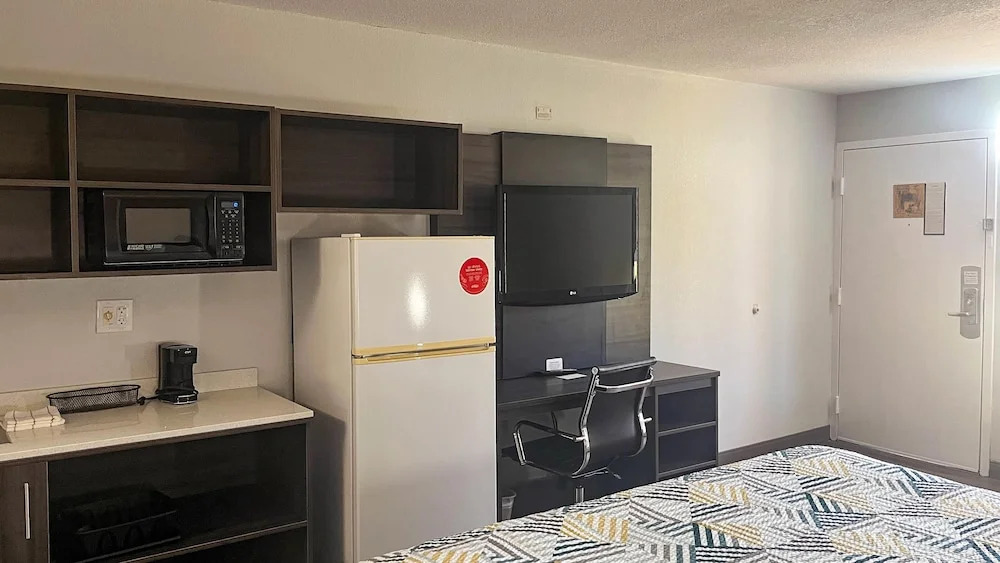 Studio 6 - Stafford, VA - Quantico