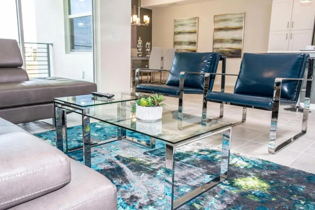 Luxurious 2 Bedroom Apartment Close to Disney 303