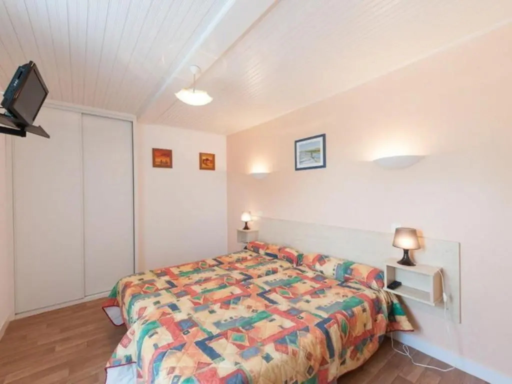 Gîte Saint-Urbain, 3 pièces, 4 personnes - FR-1-426-297