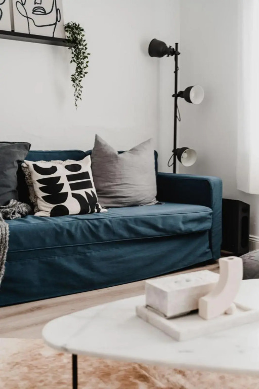 Your home on Smith St Collingwood (With Parking)