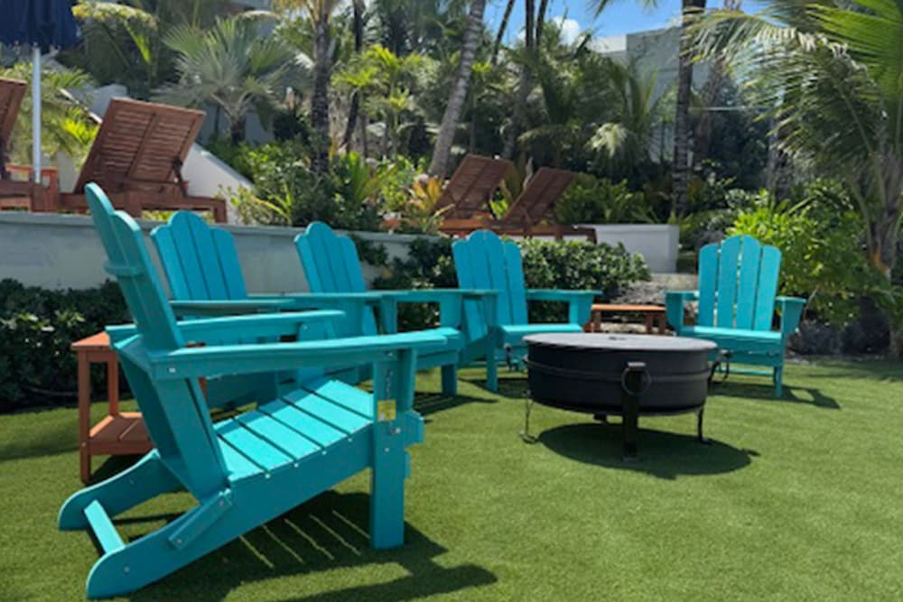 Newly Renovated Notos Cove Villa Property
