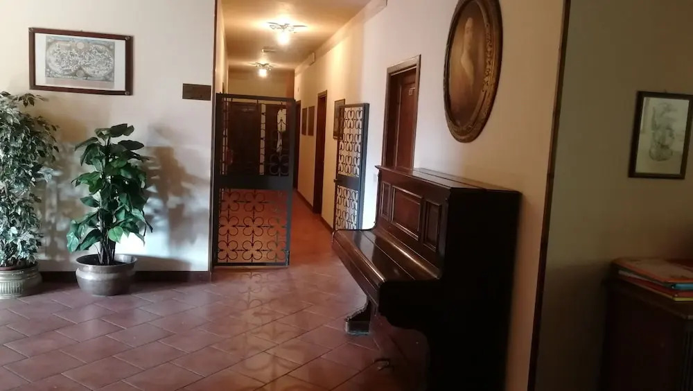 Apartment for 6 People in Villa Luzi Farmhouse