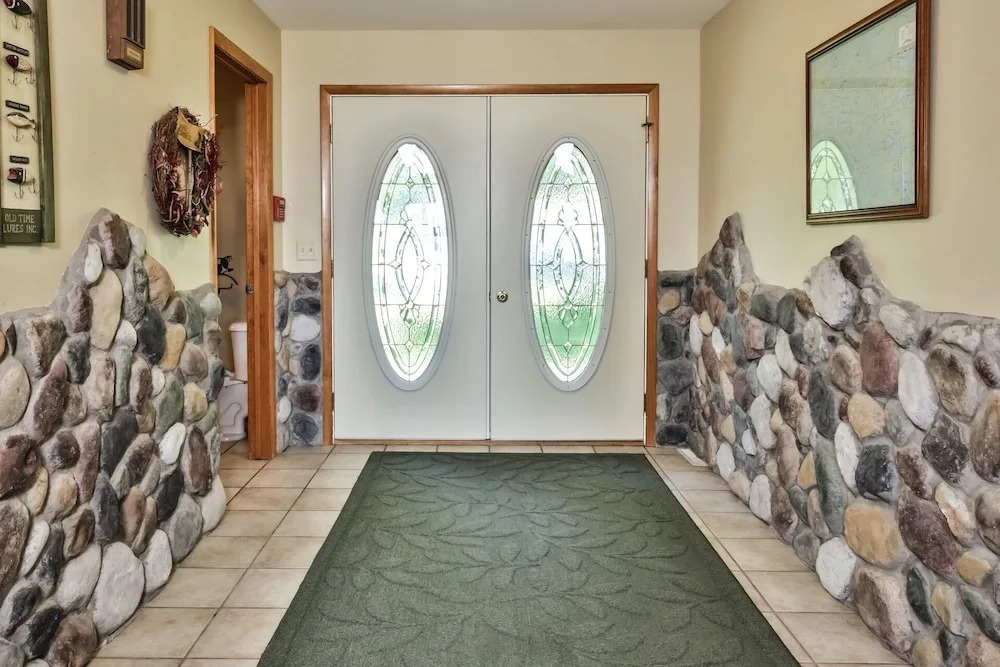 Sandy Shores - 4 Br Home