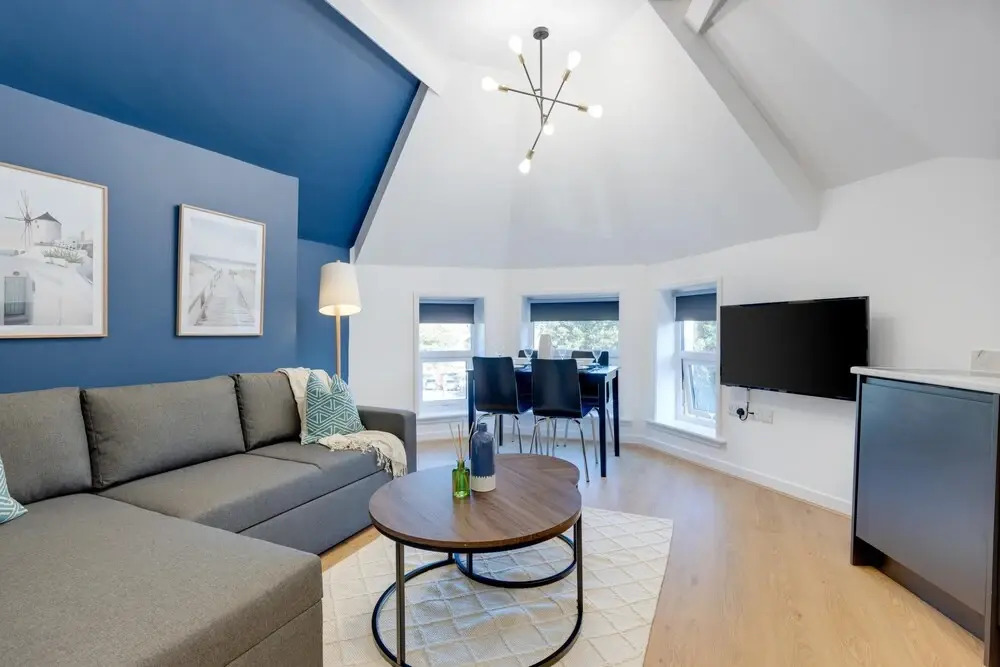 Scarborough 2BR Apt Near Beach & Park