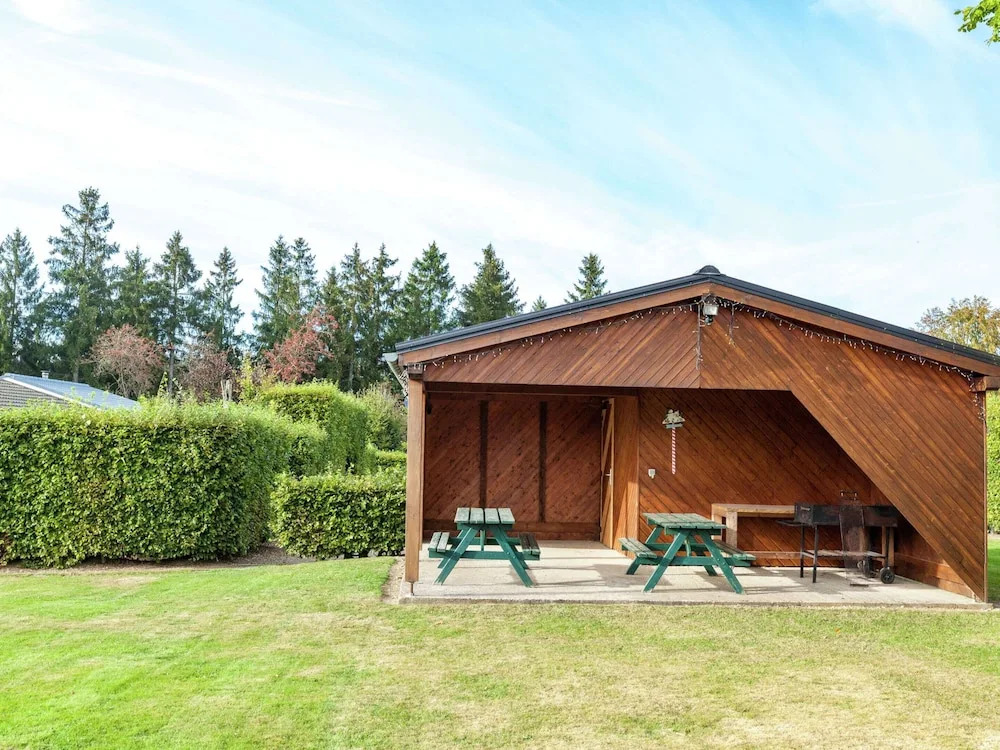 Luxurious Bungalow in Bullange with Hot Tub