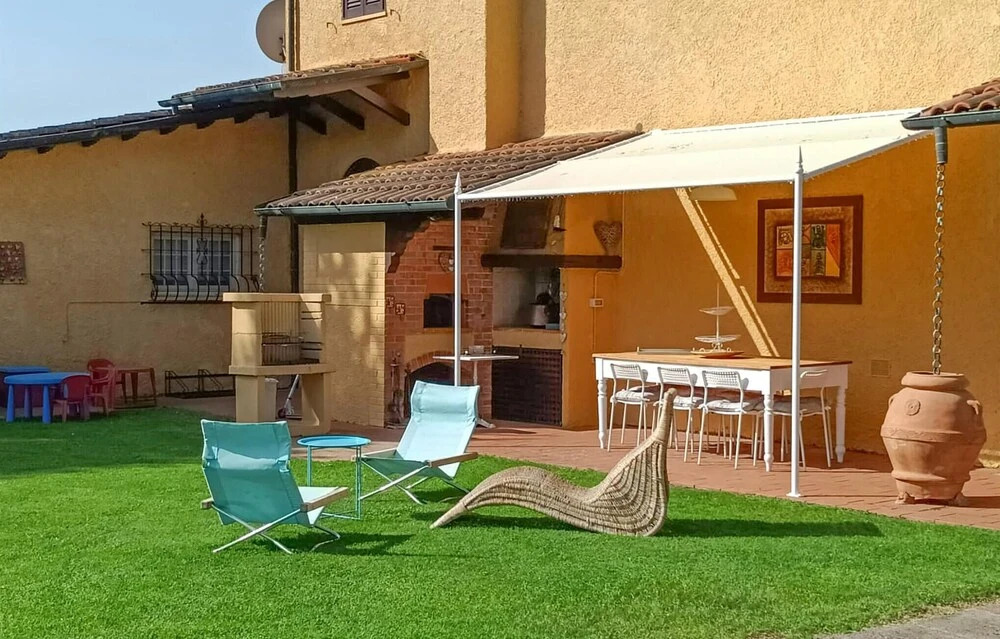 Awesome Home In Massarosa -Lu