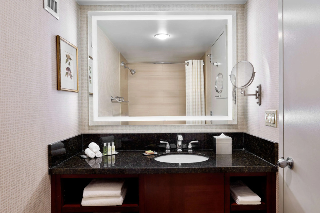 DoubleTree by Hilton Hotel Philadelphia Center City