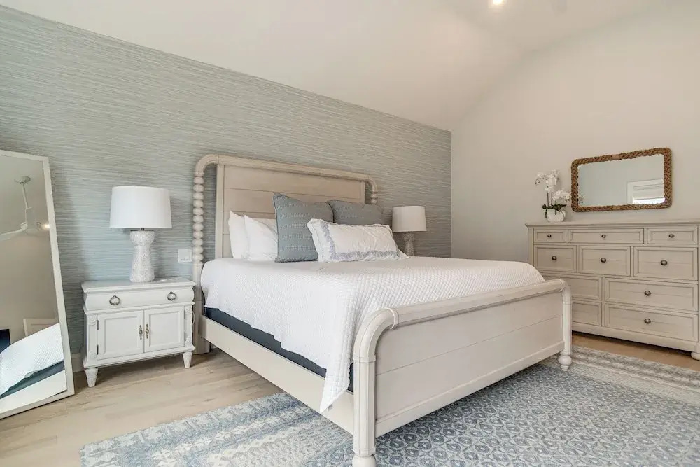 2 Mi to Public Beach! Cape Cod Gem w/ Fire Pit