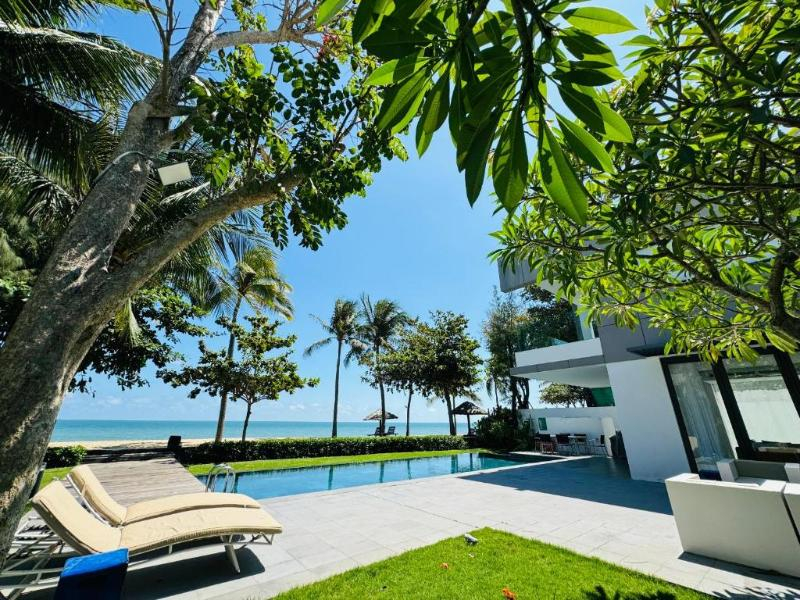 Luxury Villa Ho Tram Sanctuary Resort by SSens Homes