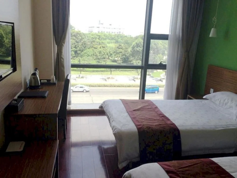 Motel 268 Business Hotel