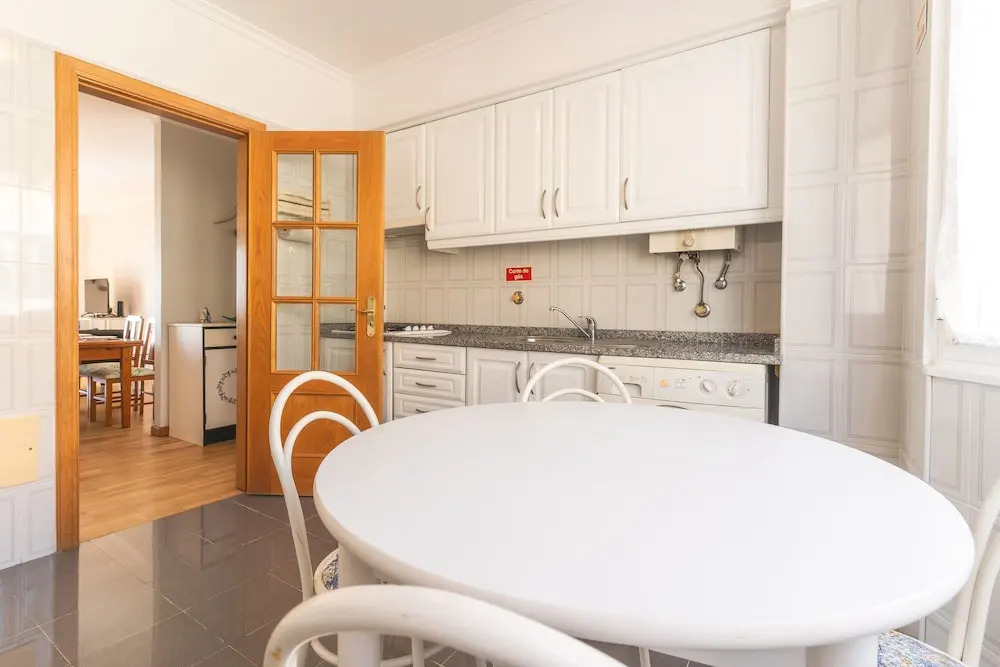 Sunrising Apartment by Atlantic Holiday