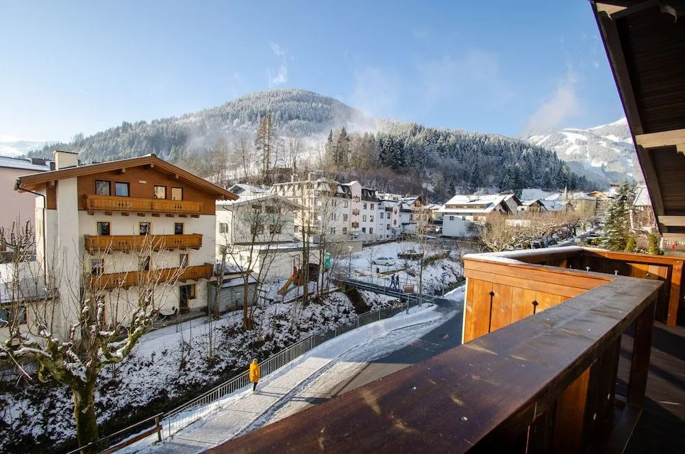 Finest Villa Zell am See by All in One Apartments incl SUMMER CARD