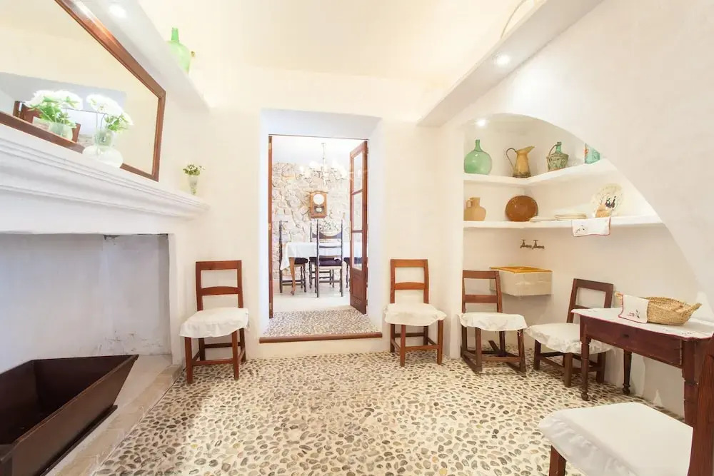 - House In