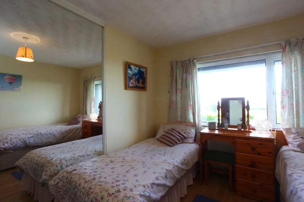 Antrim Heights B&B Panoramic Views & Free Parking