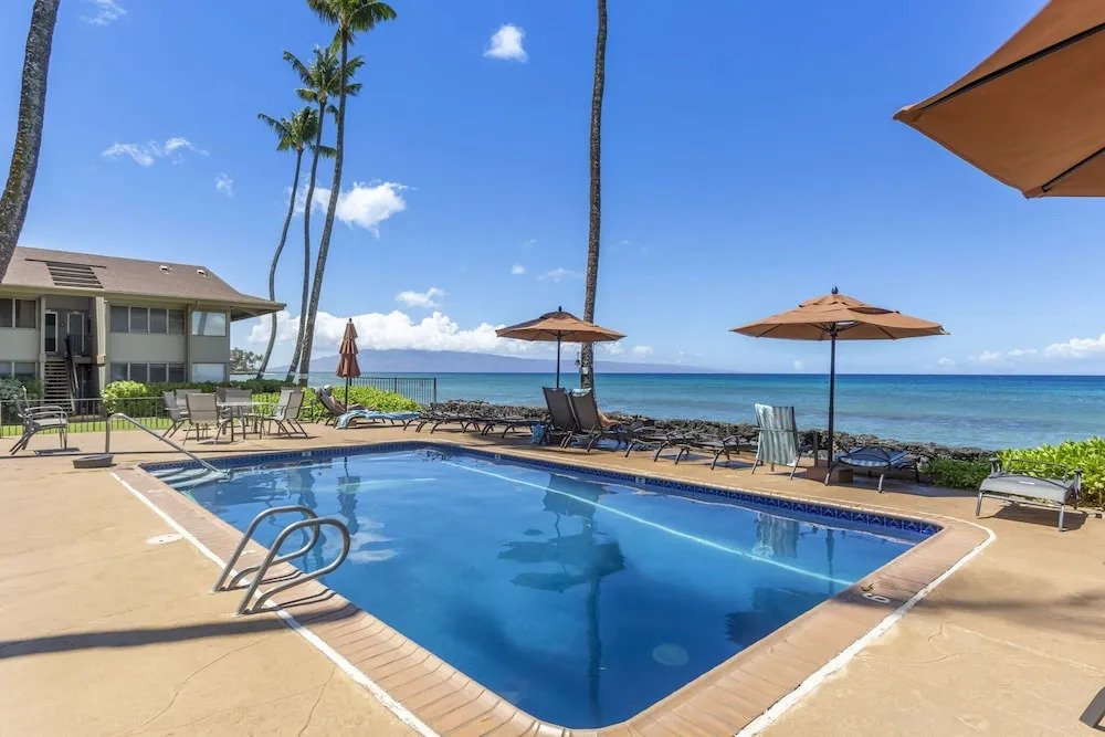 Hale Kai #207, Lahaina