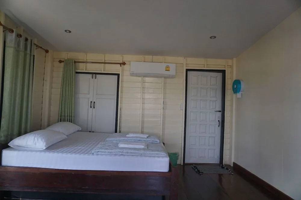 Reunmai Sametngam Resort